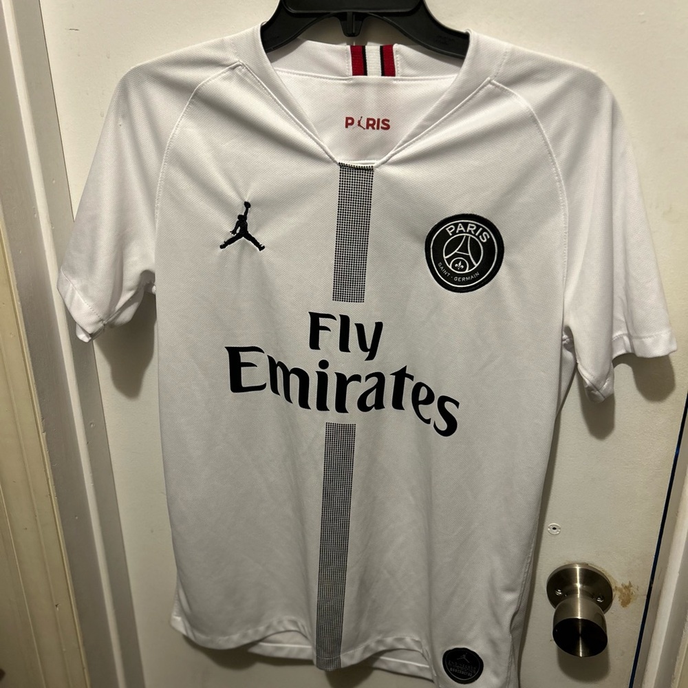 White Paris Saint-Germain Soccer Jersey